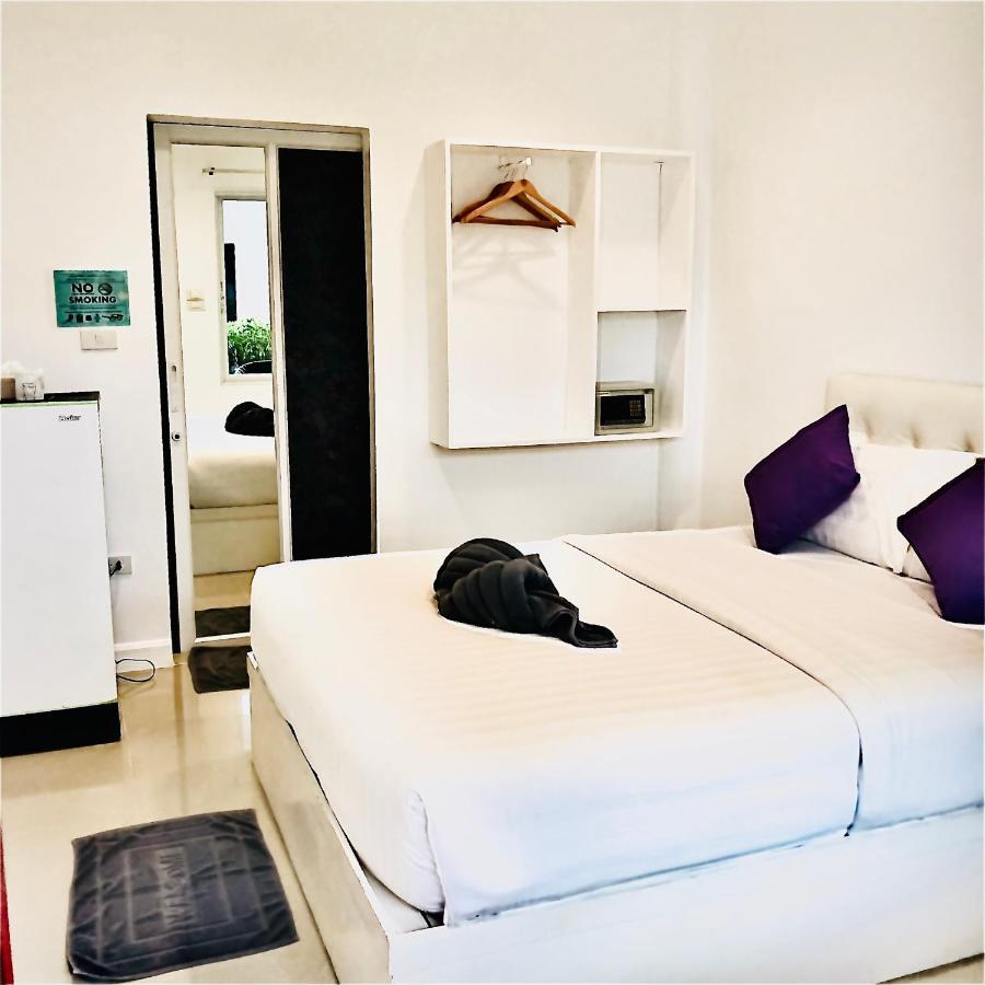Koh Larn White House Otel Dış mekan fotoğraf