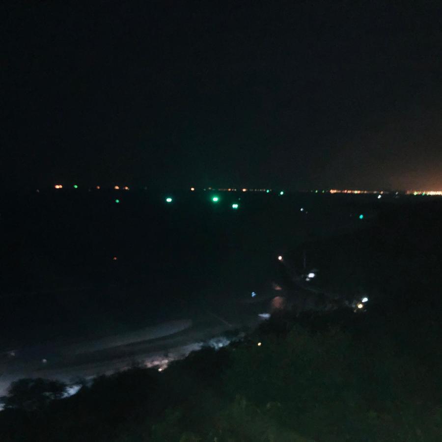 Koh Larn White House Otel Dış mekan fotoğraf