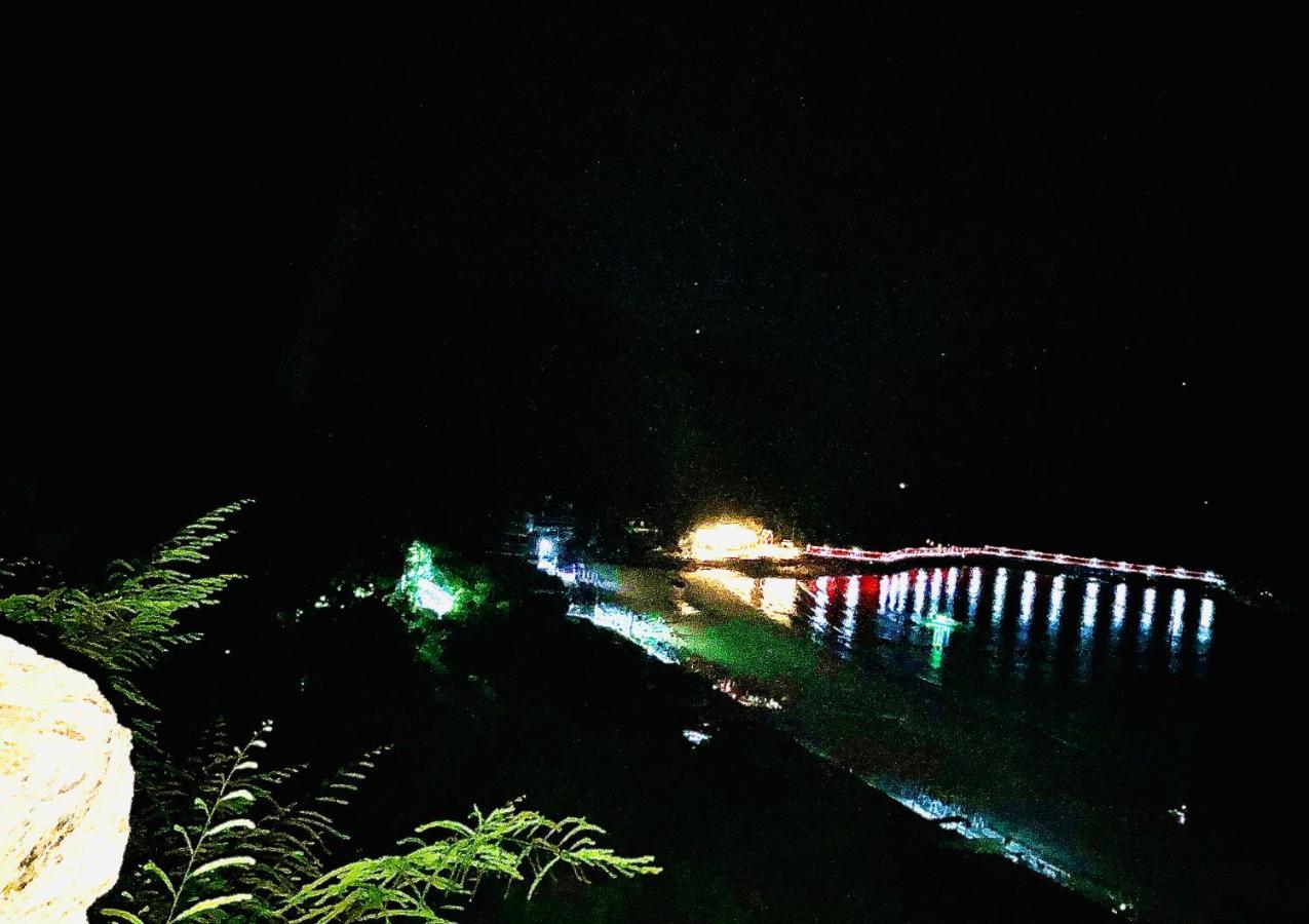 Koh Larn White House Otel Dış mekan fotoğraf