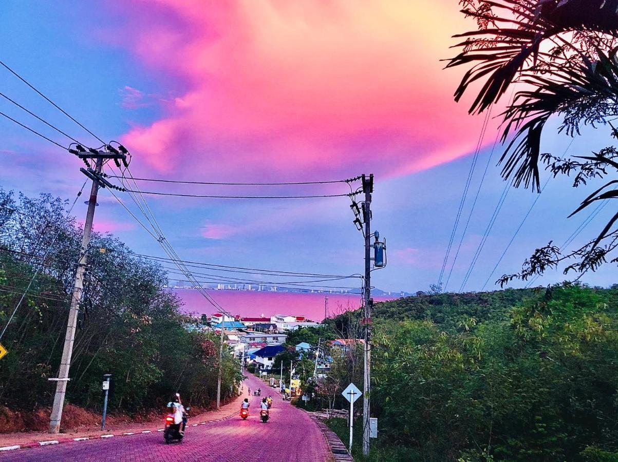 Koh Larn White House Otel Dış mekan fotoğraf